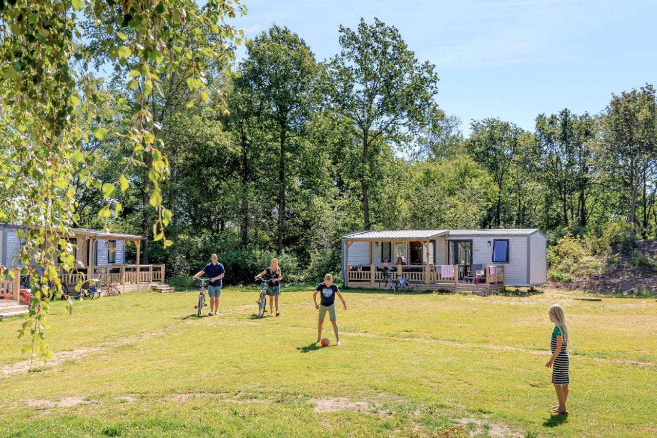 Rcn Vakantiepark De Roggeberg Апелсха Екстериор снимка