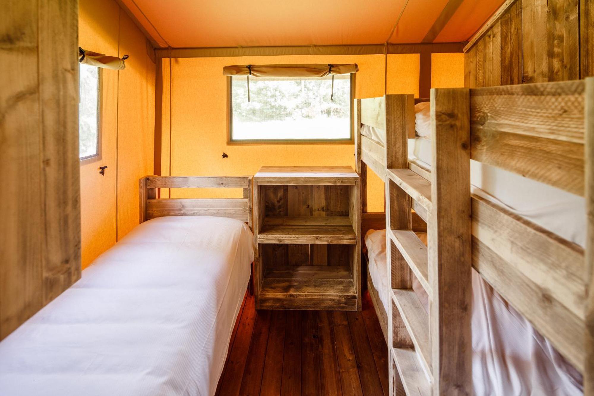 Rcn Vakantiepark De Roggeberg Апелсха Стая снимка