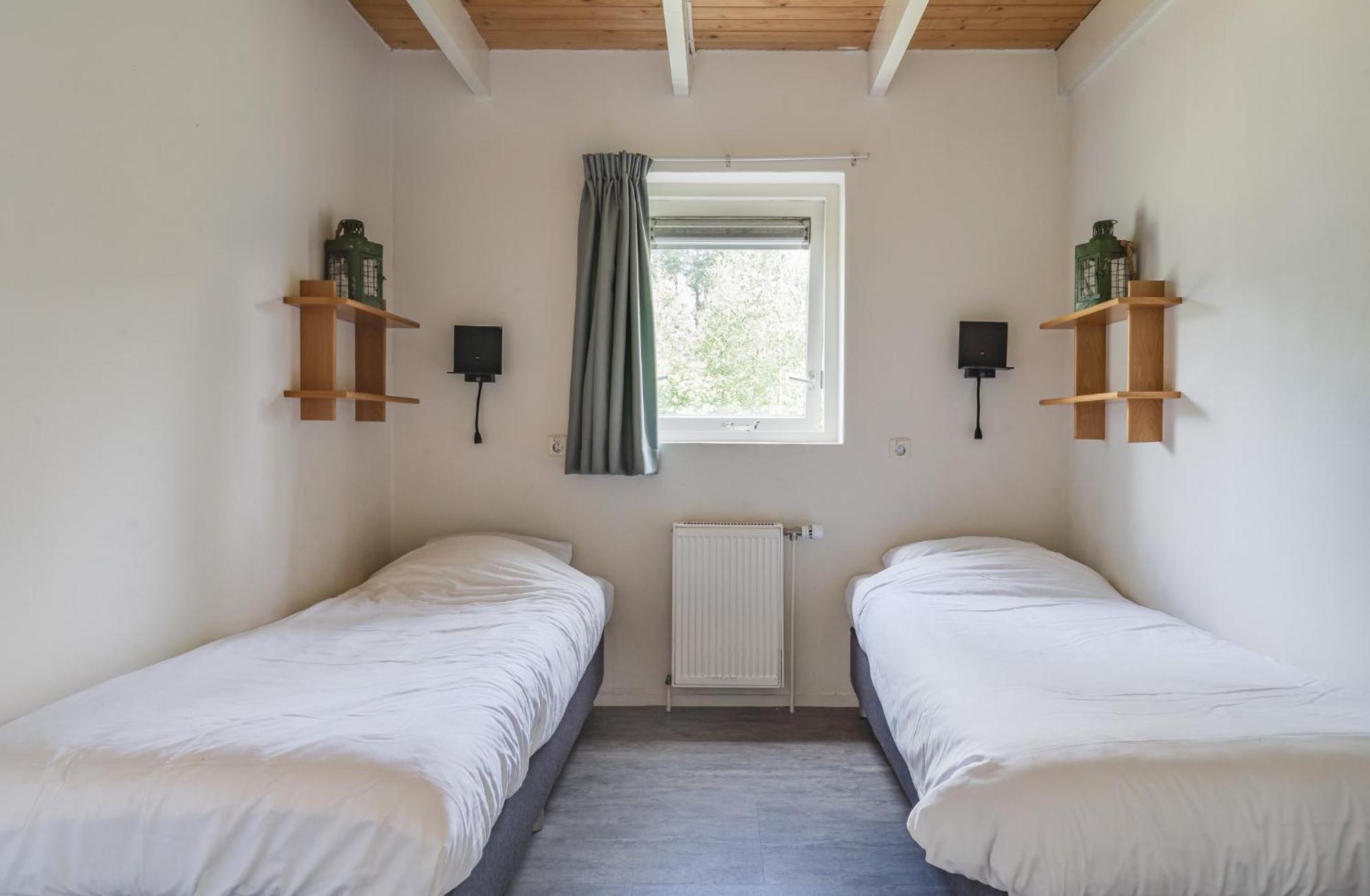 Rcn Vakantiepark De Roggeberg Апелсха Стая снимка