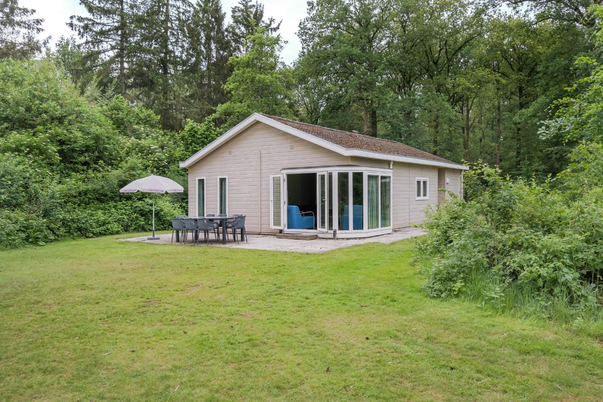Rcn Vakantiepark De Roggeberg Апелсха Стая снимка