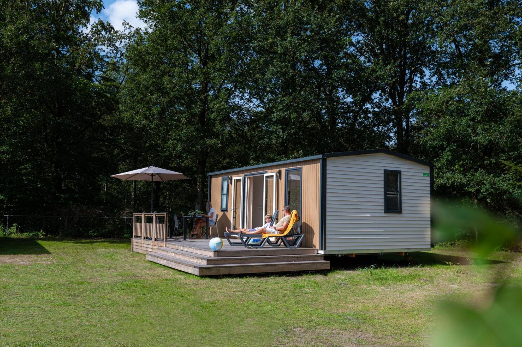 Rcn Vakantiepark De Roggeberg Апелсха Стая снимка